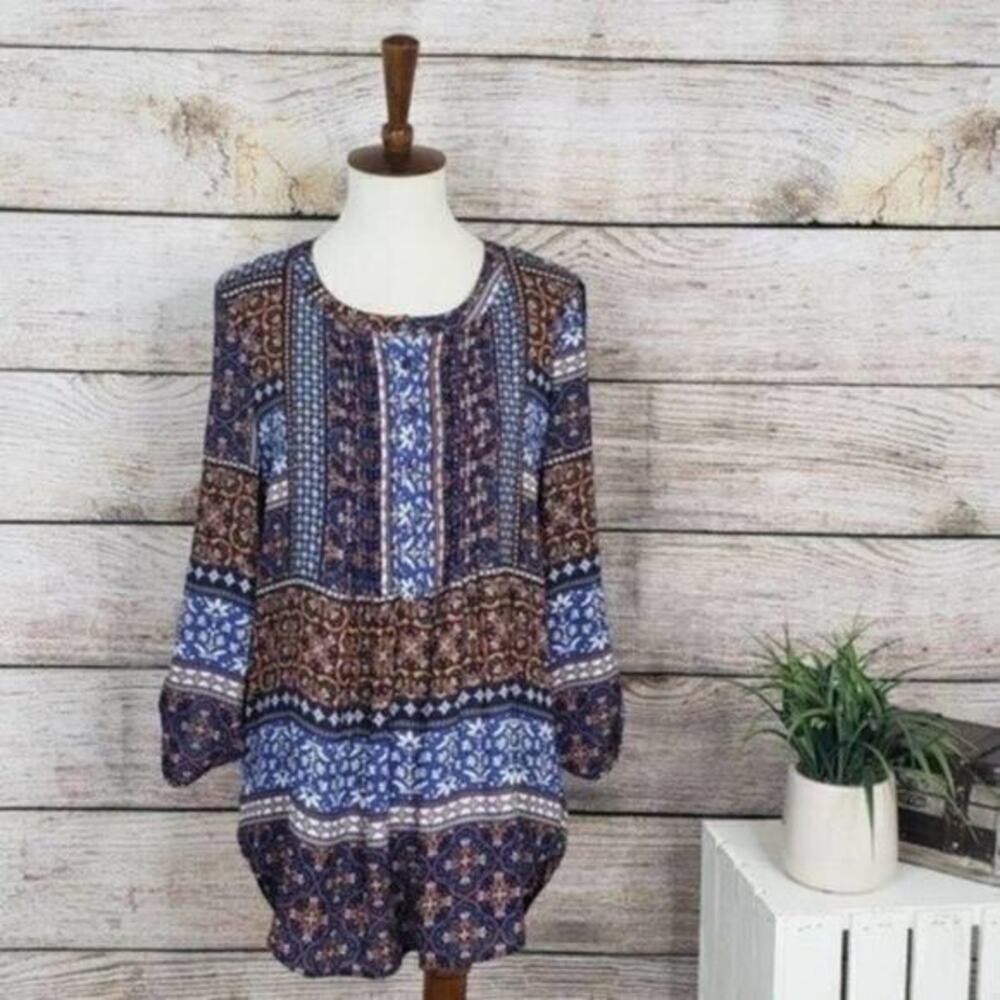 5/$25 Daniel Rainn Pleated Button Down Geometric Top‎ Size Extra Small